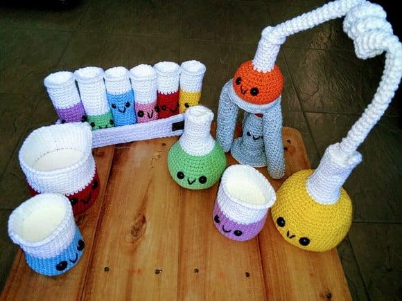 Receita de Amigurumi Laboratório de Química Tradução