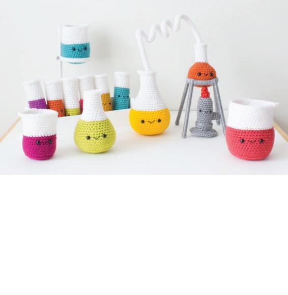 Receita de Amigurumi Laboratório de Química Tradução