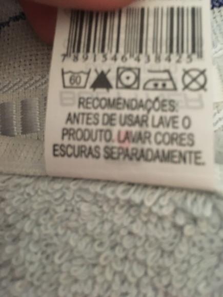 TOALHA DE MÃO BORDADO EM PONTO CRUZ