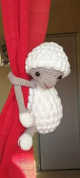 Receita Amigurumi Abraça Cortina- Ovelha l (1) Tradução