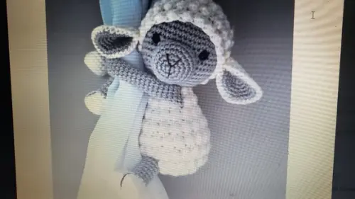Receita de Amigurumi Abraça Cortina Ovelha Tradução