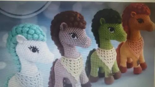 Receita de Amigurumi Cavalos (5) -português