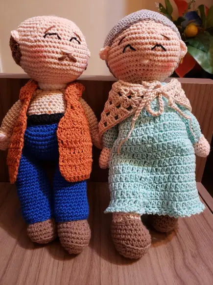 Receita de Amigurumi VOVÔ e VOVÓ tradução