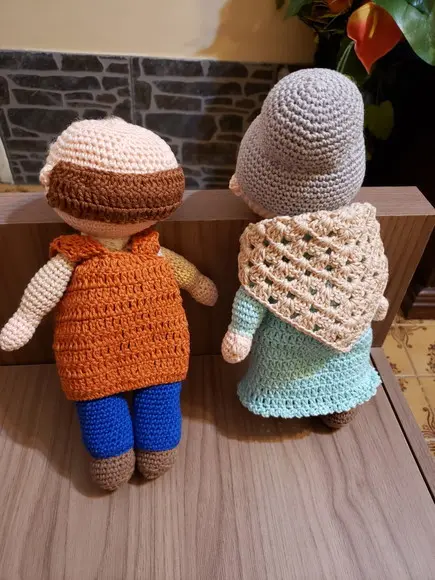 Receita de Amigurumi VOVÔ e VOVÓ tradução