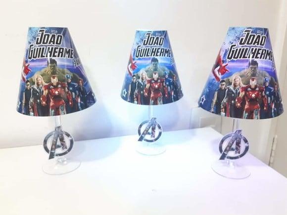 Centro de Mesa Abajur Vingadores com Led