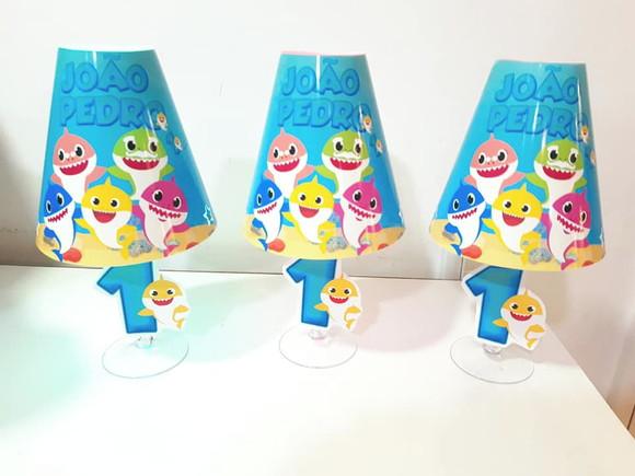 Centro de Mesa Abajur Baby Shark com Led