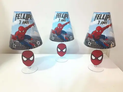 Centro de Mesa Abajur Homem Aranha com Led