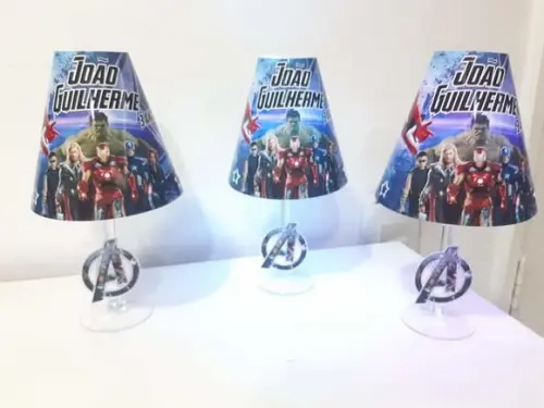 Centro de Mesa Abajur Vingadores com Led