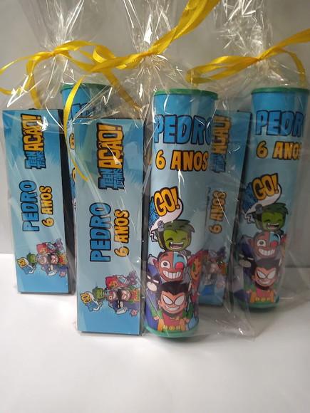 35 Kit Pega Vareta + Dominó Teen Titans