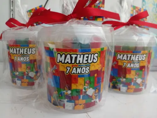 40 Potes com Blocos de Montar Lego