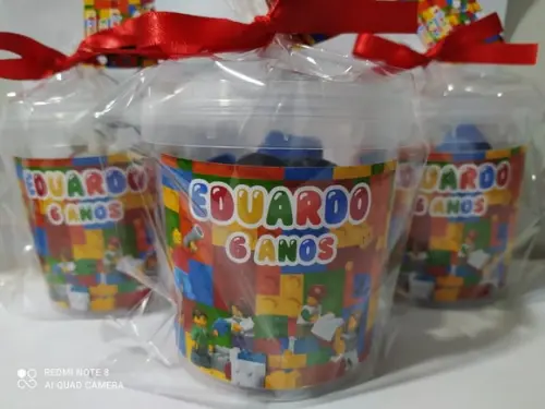 20 Potes com Blocos de Montar Lego