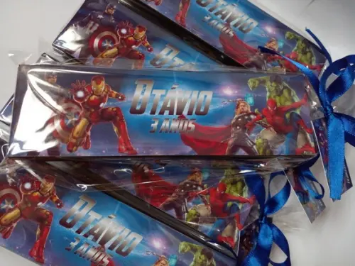 20 Dominó os Vingadores