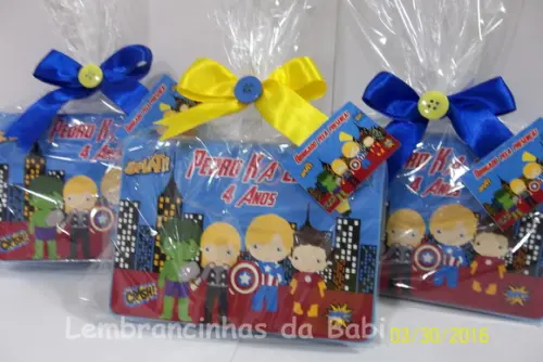 mini estojo os vingadores