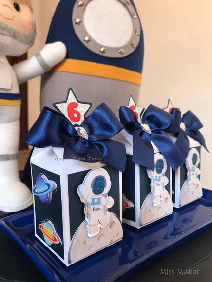Caixinhas Personalizadas Astronauta Super Luxo