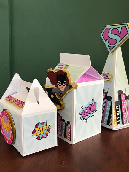 Caixa para Lembrancinha personalizada Super Heroínas luxo
