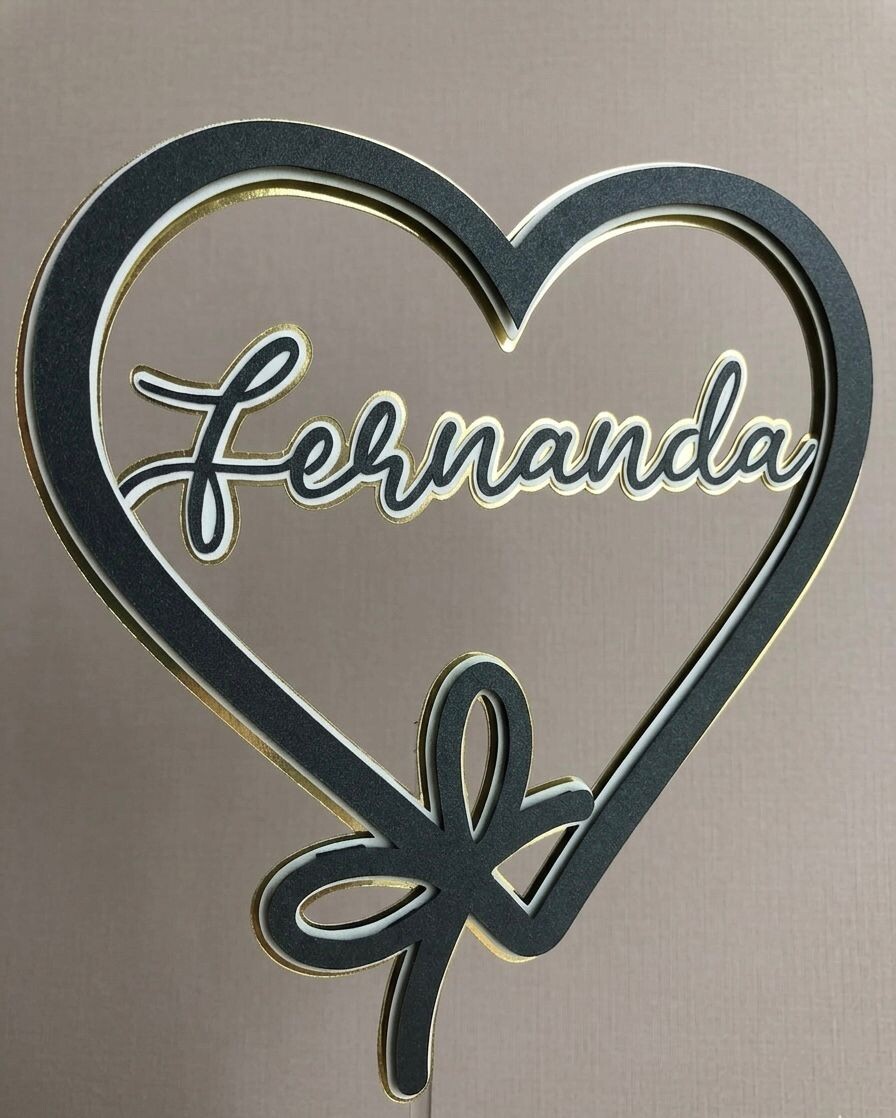 Topo de bolo coração personalizado  luxo