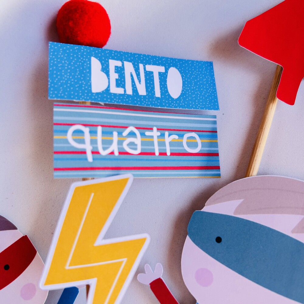 Topo de bolo Super Herói Minimalista | Mesversário | Aniversár