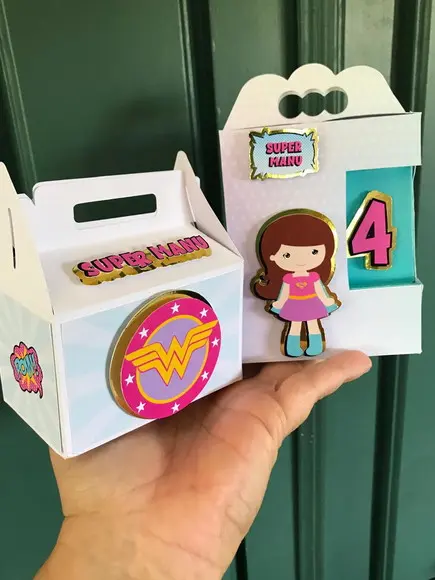 Caixa para Lembrancinha personalizada Super Heroínas luxo