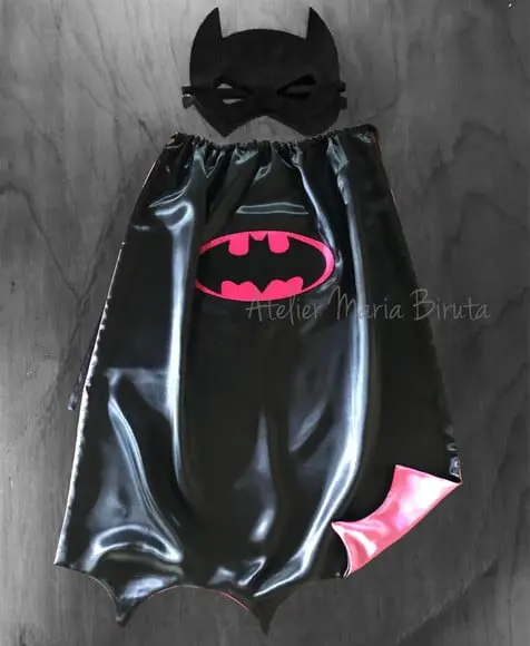 Capa e Máscara Batgirl Infantil