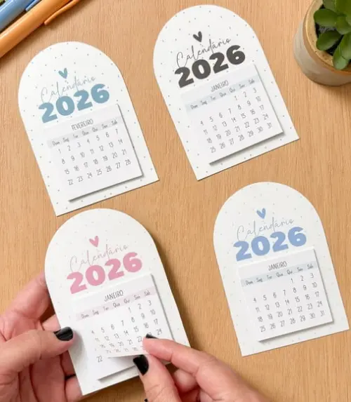 Mini Calendário com Ímã 2026