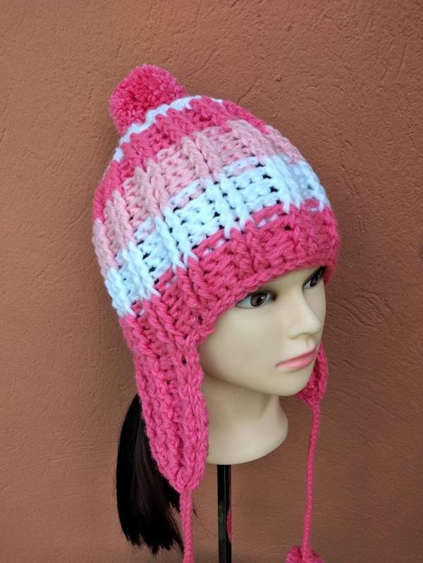 Gorro Infantil de crochê com tapa orelhas e pompom