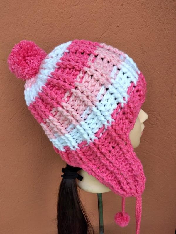 Gorro Infantil de crochê com tapa orelhas e pompom