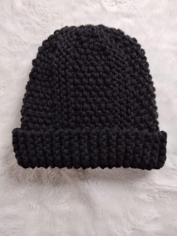 Gorro em Tricô Manual Preto  - Unissex