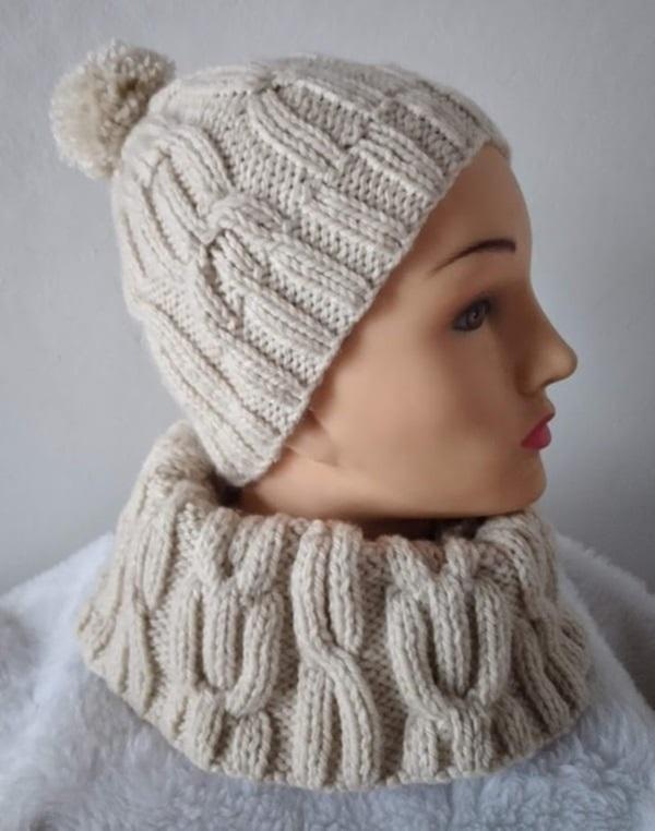 Cachecol gola  e gorro  em tricô  trançado- natural