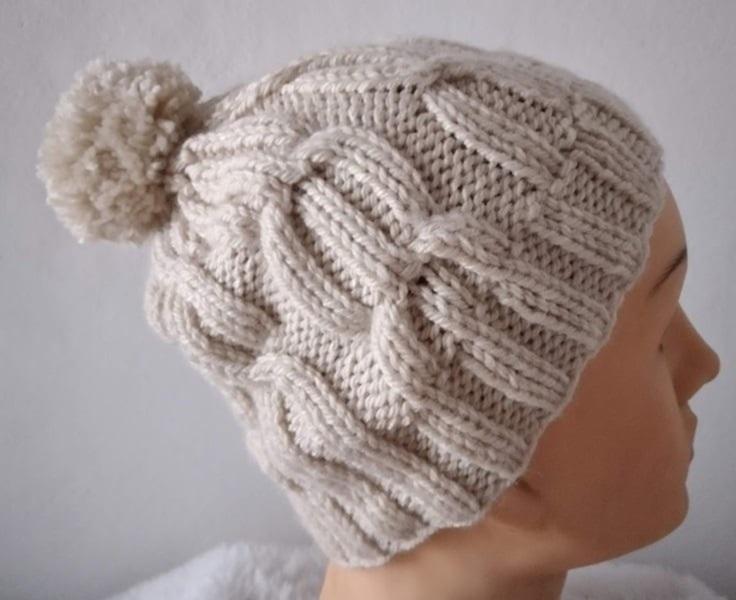 Cachecol gola  e gorro  em tricô  trançado- natural