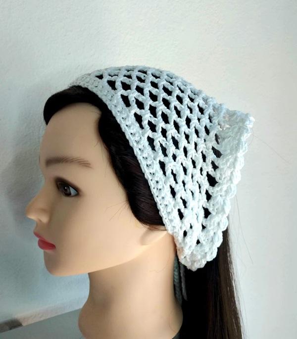 Bandana em  Crochê  arcos branca- lenço para cabelos