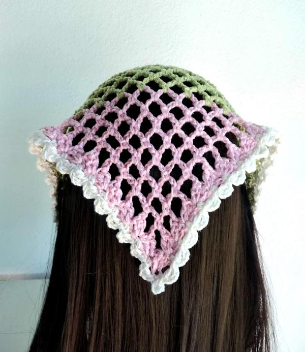 Bandana em  Crochê  arcos cores- lenço para cabelos