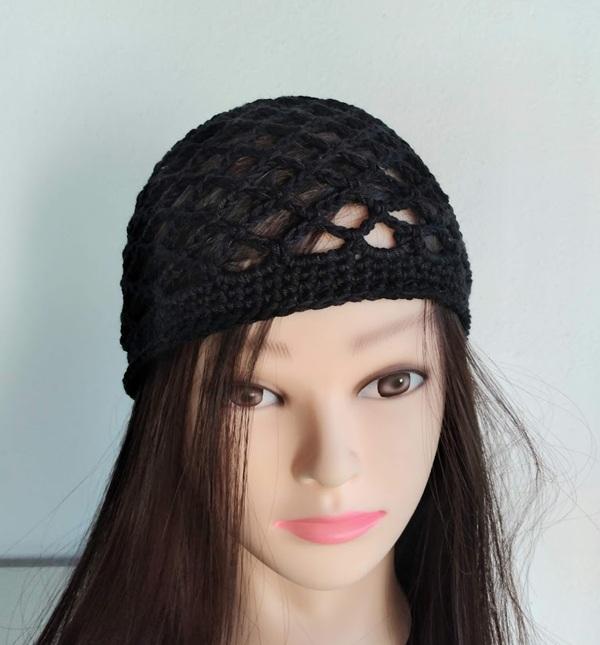 Gorro headpiece em crochê artesanal preto