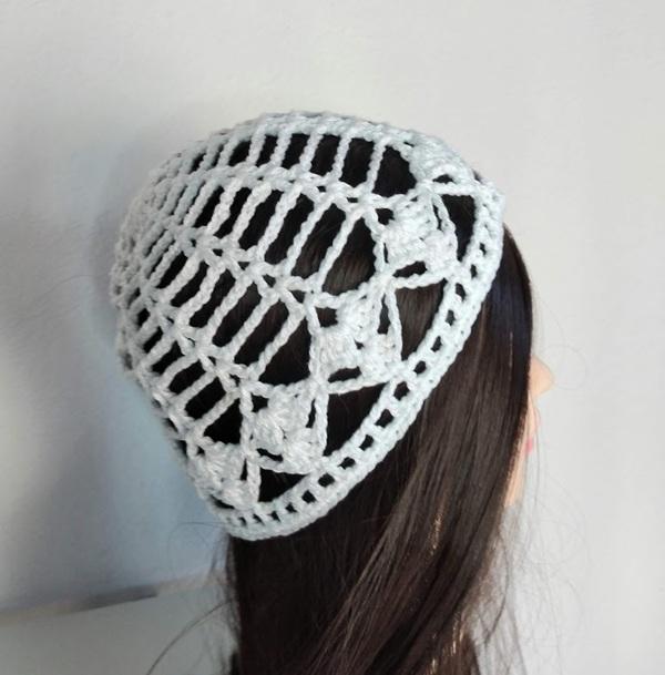 Gorro headpiece em crochê artesanal branco