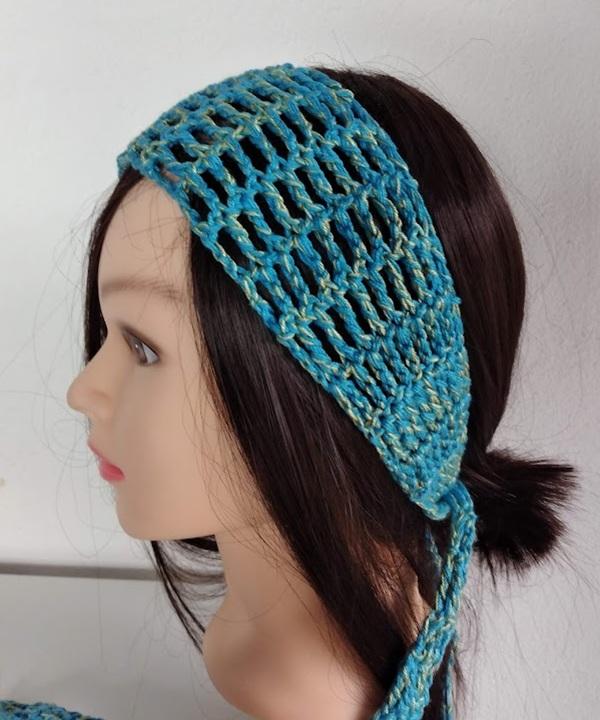 Faixa de cabelo em crochê azul mesclado - artesanal