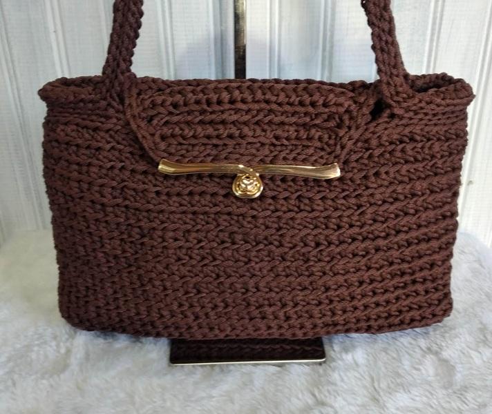 Bolsa de Crochê Personalizável com Fecho Dourado - Design Exclu