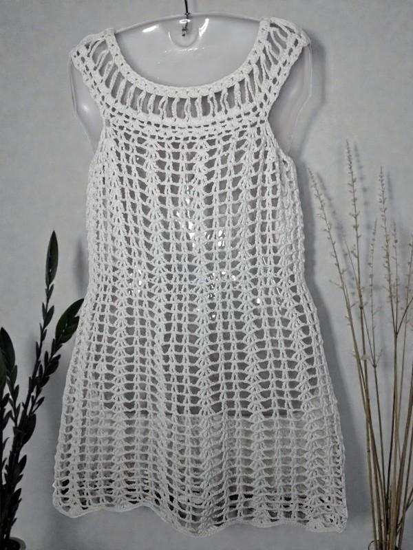 Saída de praia  vestido em crochê   - branca