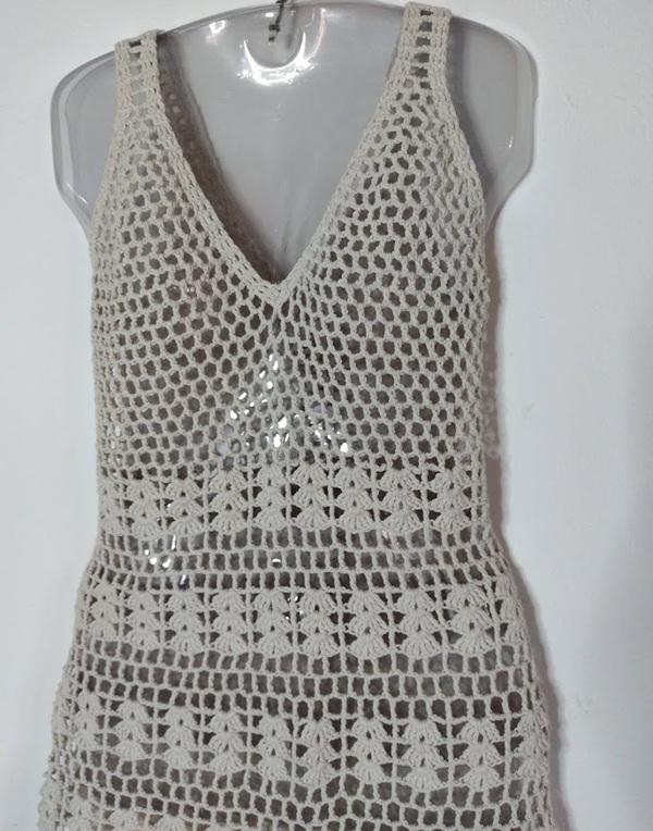 Saída de praia  vestido em crochê   - natural