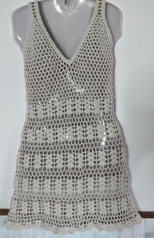 Saída de praia  vestido em crochê   - natural