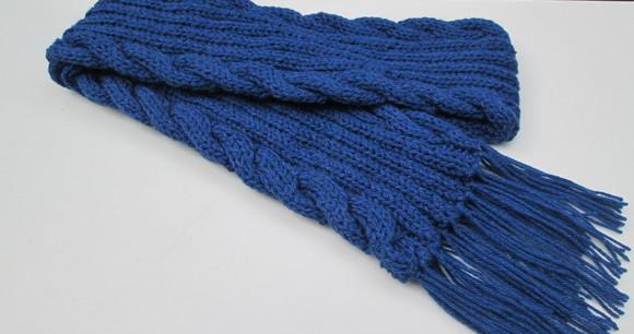 Cachecol Em Tricô Com Tranças - Azul