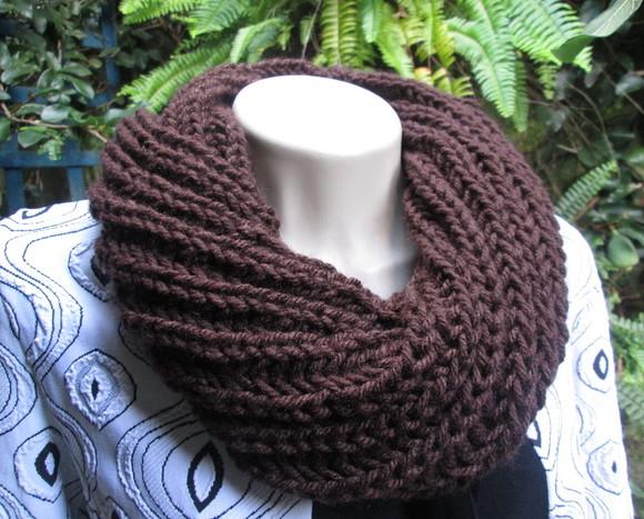 Cachecol Maxi Gola em Tricô - Marrom