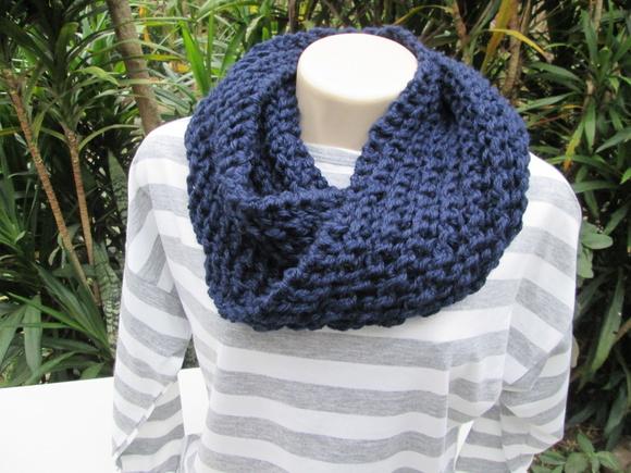 Cachecol Maxi Gola em Tricô - Azul Escuro