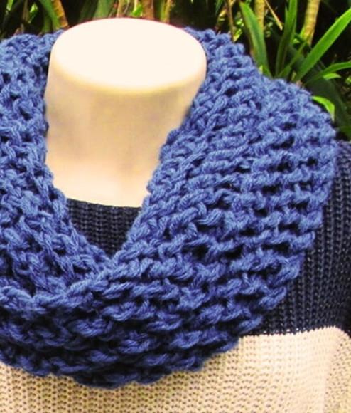 Conjunto Cachecol Maxi Gola e Gorro em Tricô- Azul