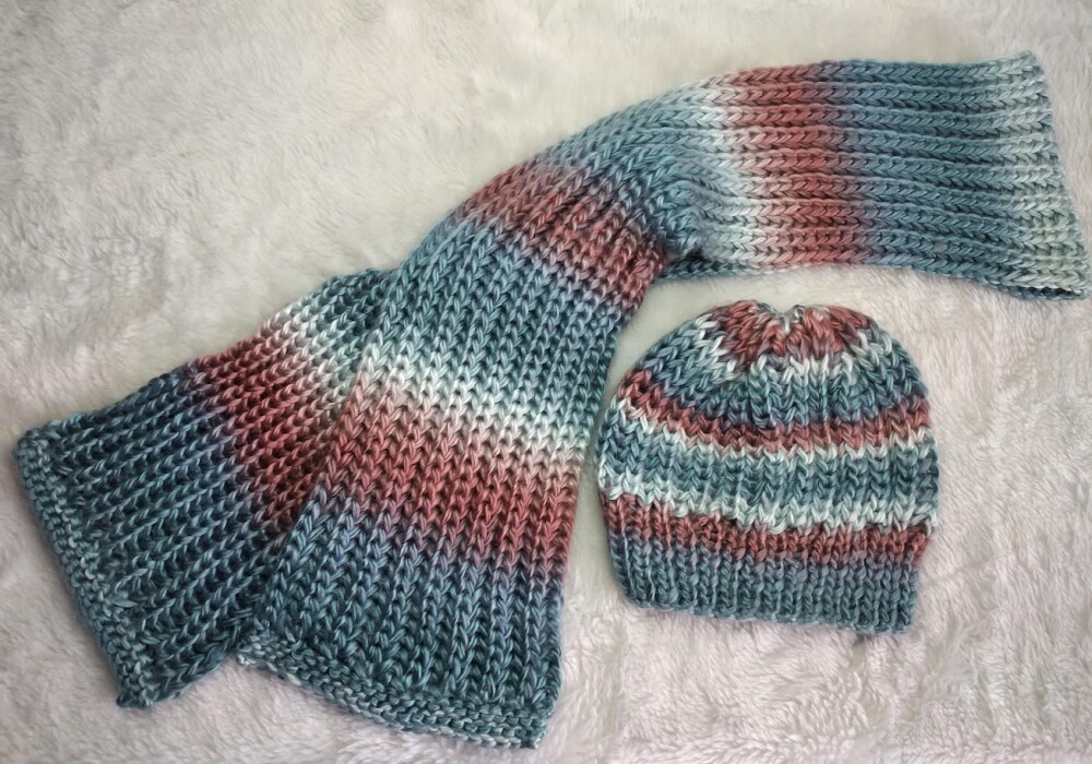 Gorro e cachecol em tricô artesanal feminino adulto