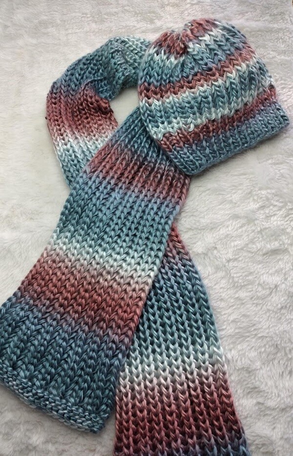 Gorro e cachecol em tricô artesanal feminino adulto
