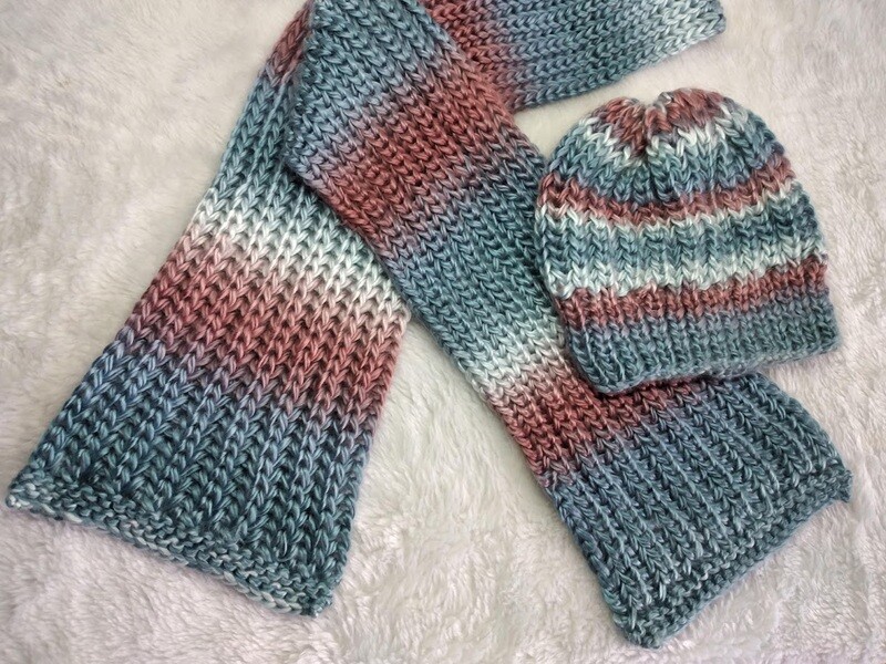 Gorro e cachecol em tricô artesanal feminino adulto