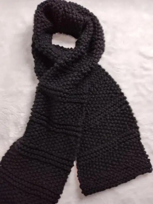 Cachecol e gorro masculino em tricô - preto