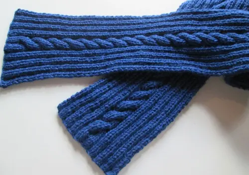 Cachecol e gorro   masculino em tricô  trançado- azul