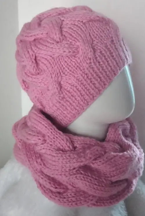 Gorro e gola cachecol Infantil em Tricô Rosa