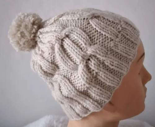 Cachecol gola  e gorro  em tricô  trançado- natural