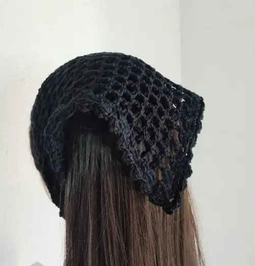 Bandana em  Crochê  arcos preta- lenço para cabelos